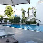 Manuela Boutique 3*