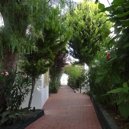 Hotell Manuela Boutique 3*