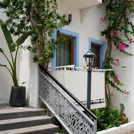 Manuela Boutique