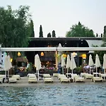 Manuela Boutique 3* Битез