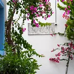 Отель Manuela Boutique