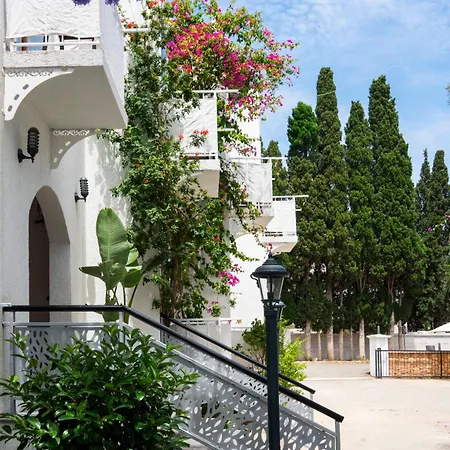 Ξενοδοχείο Manuela Boutique 3*